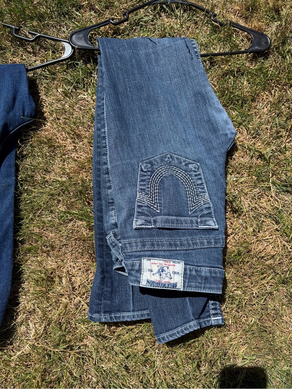 True Religion Women's Skinny Jeans in Medium Blue with White Stitching